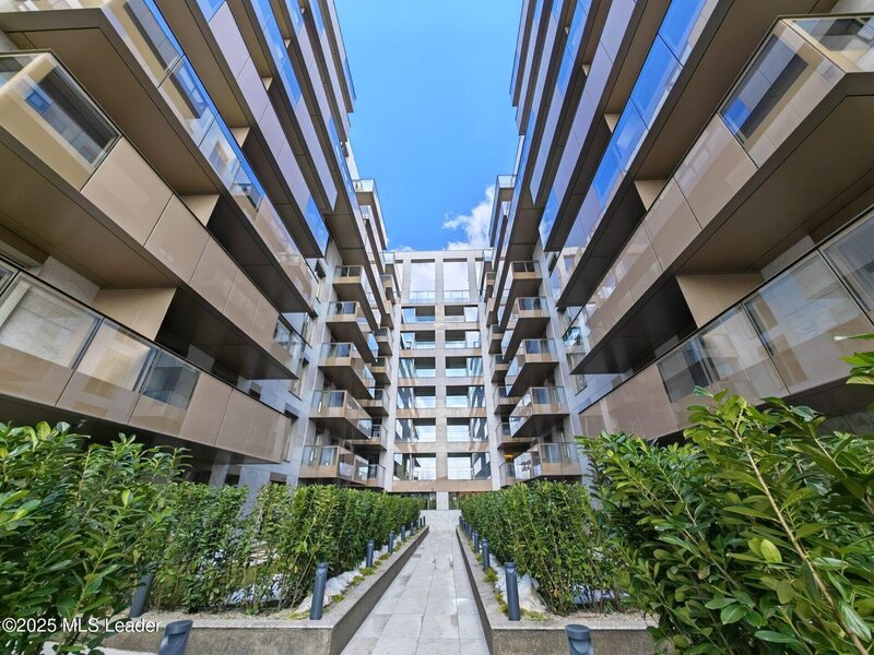 Cortina126, langa scoli de top confort si rafinament